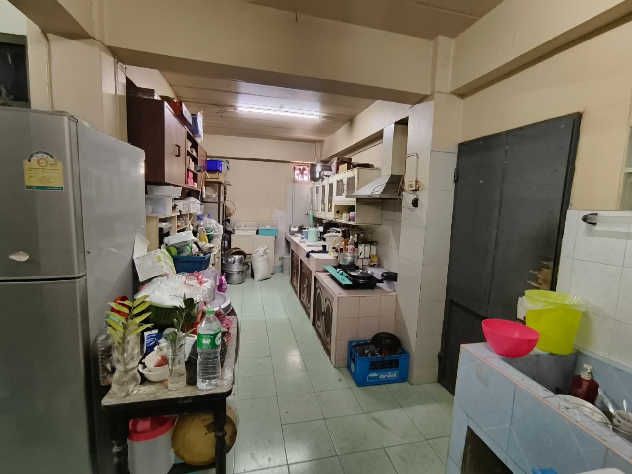 ขายอาคารพาณิชย์ 3 ชั้นครึ่ง (2 คูหาติดกัน) ใกล้ตลาดคลอง16 ตำบลดอนฉิมพลี อำเภอบางน้ำเปรี้ยว จังหวัดฉะเชิงเทรา